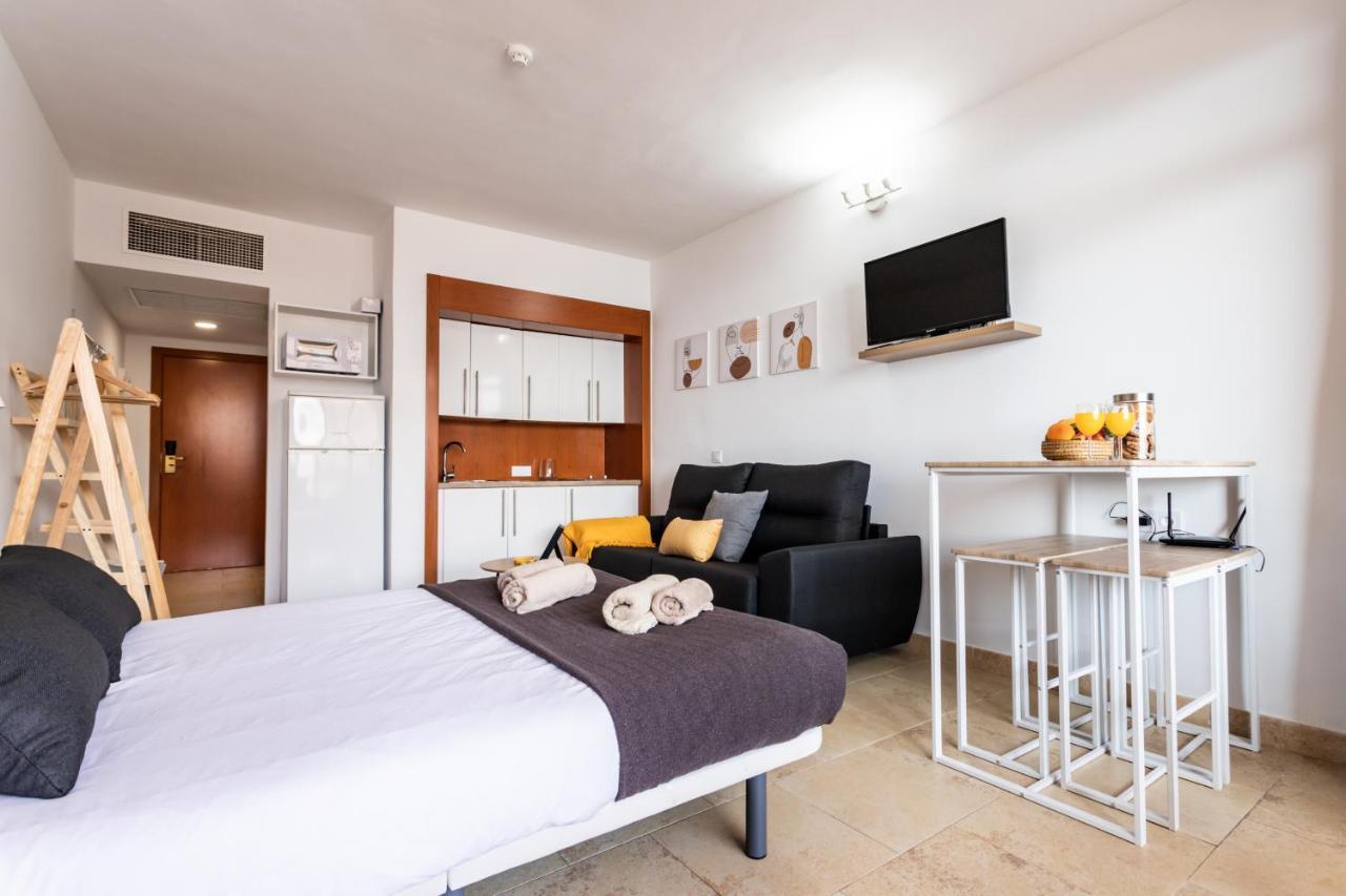 Sur Suites Palmeras 525 Фуэнхирола Экстерьер фото